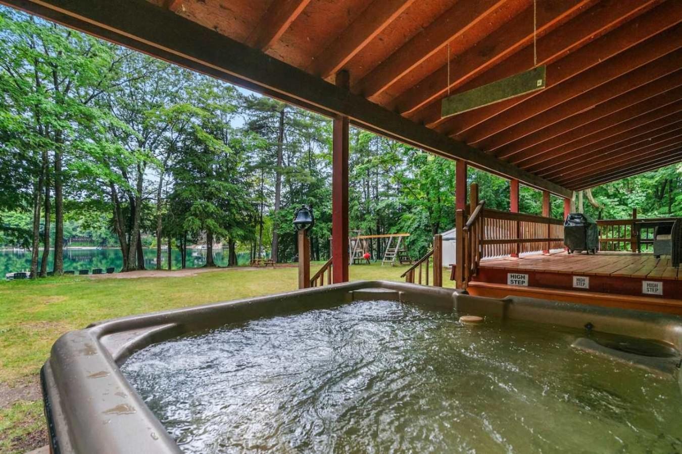 Lakeside Getaway Includes Hot Tub Pet Friendly Gaylord Exterior foto